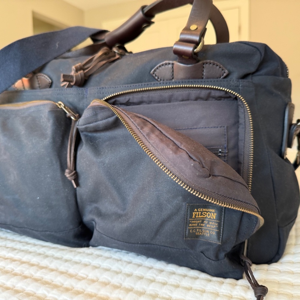 Filson 48 Hour Tin Cloth Duffle Bag - Picture 7 of 7